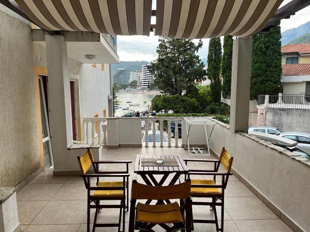 Acika Apartments Rafailovići Zewnętrze zdjęcie