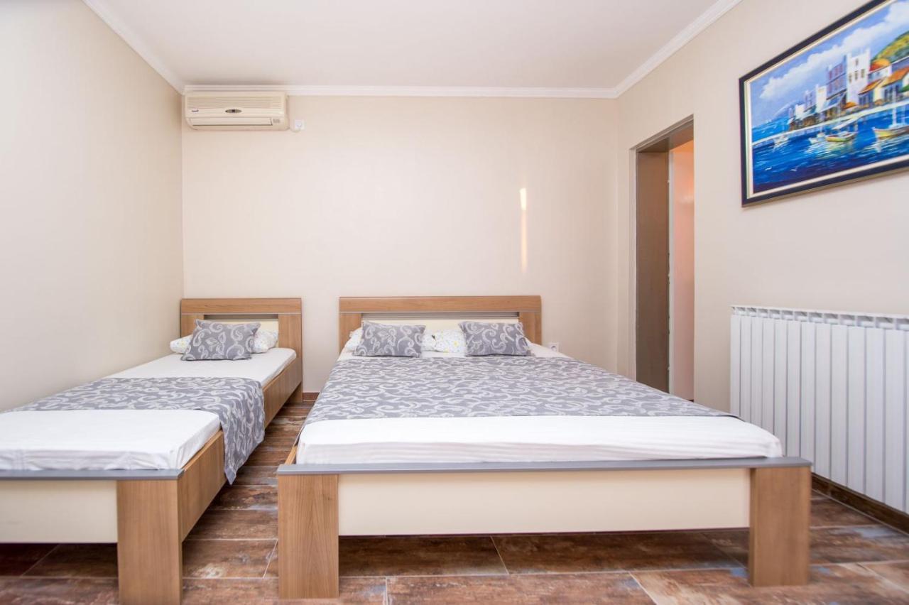 Acika Apartments Rafailovići Zewnętrze zdjęcie