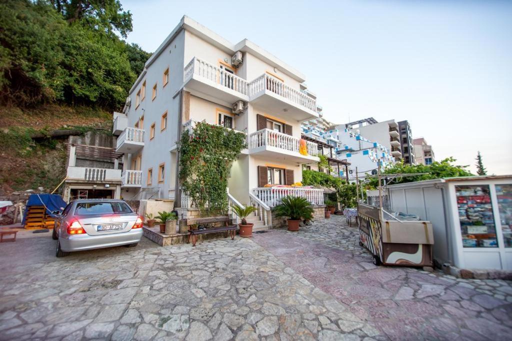 Acika Apartments Rafailovići Zewnętrze zdjęcie